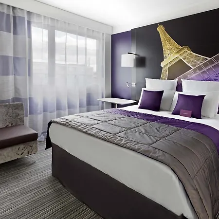 Mercure Centre Tour Eiffel Hotel 4*