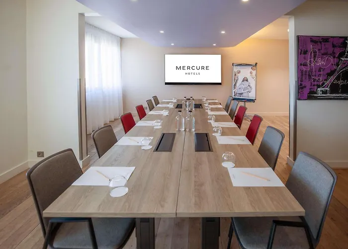 Отель Mercure Centre Tour Eiffel Париж