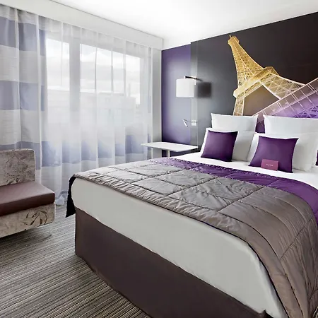 Mercure Centre Tour Eiffel Hotel 4*