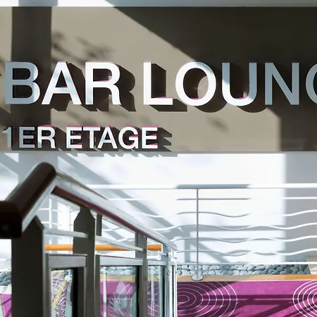 Mercure Centre Tour Eiffel Hotel 4*