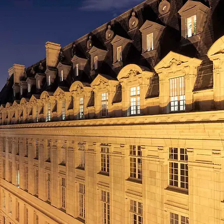 ميركيور سنتر برج إيفل