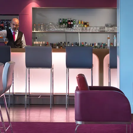 ميركيور سنتر برج إيفل 4* باريس