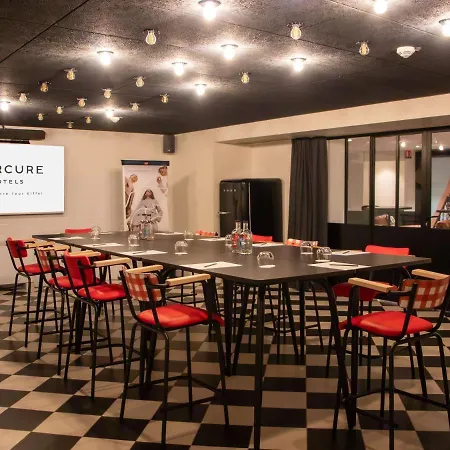 Mercure Centre Tour Eiffel Hotel 4*