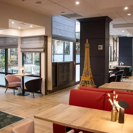 Mercure Centre Tour Eiffel Hotel 4*