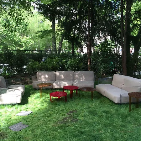 ميركيور سنتر برج إيفل 4*