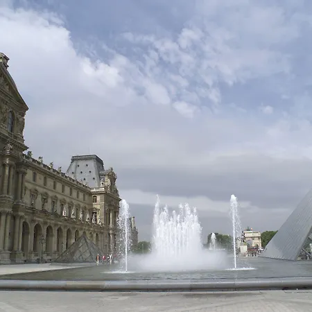 ميركيور سنتر برج إيفل 4* باريس