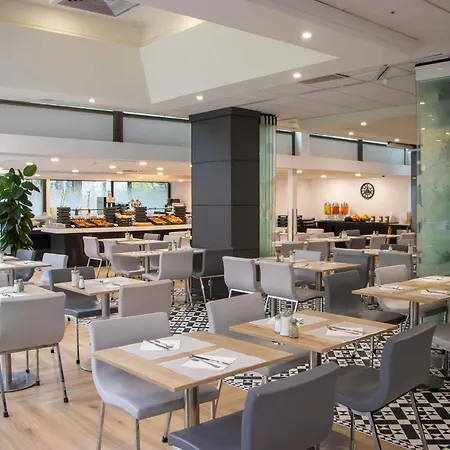 Mercure Centre Tour Eiffel 4* Paris