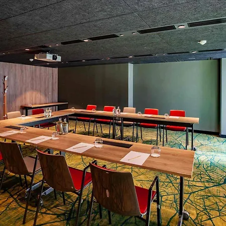 ميركيور سنتر برج إيفل فندق باريس