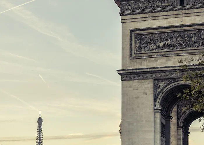 מלון Mercure Centre Tour Eiffel פריז