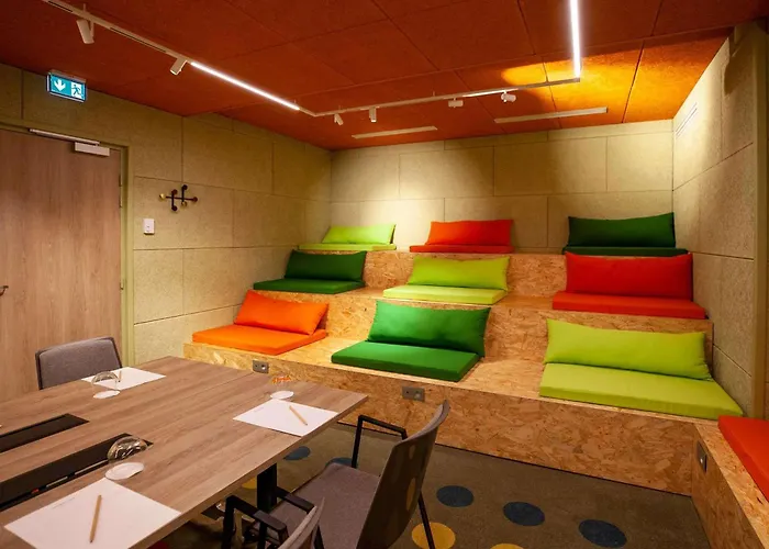 Mercure Centre Tour Eiffel מלון 4*