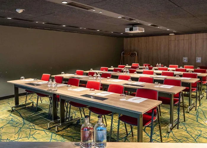 Hotel Mercure Centre Tour Eiffel 4*