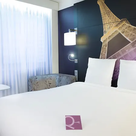 Mercure Centre Tour Eiffel מלון