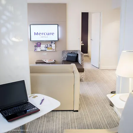 מלון Mercure Centre Tour Eiffel