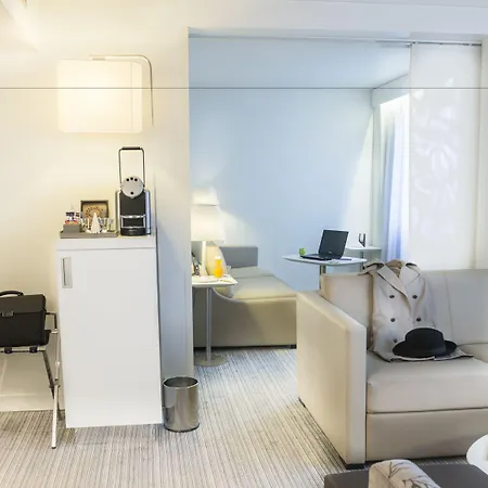 Mercure Centre Tour Eiffel Hotel Paris