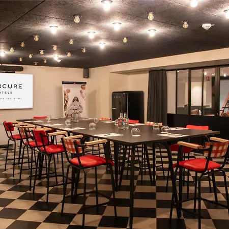 Hotel Mercure Centre Tour Eiffel 4*