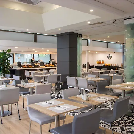 Mercure Centre Tour Eiffel 4* Paris