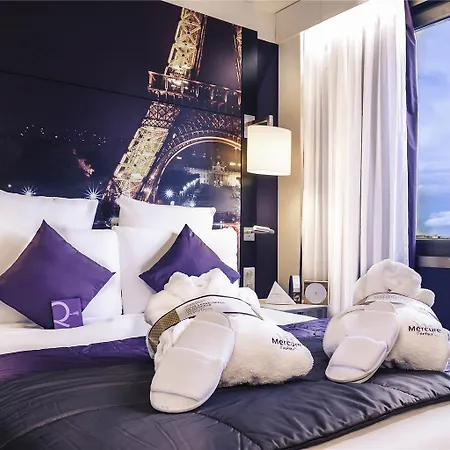 Mercure Centre Tour Eiffel Hotel 4*