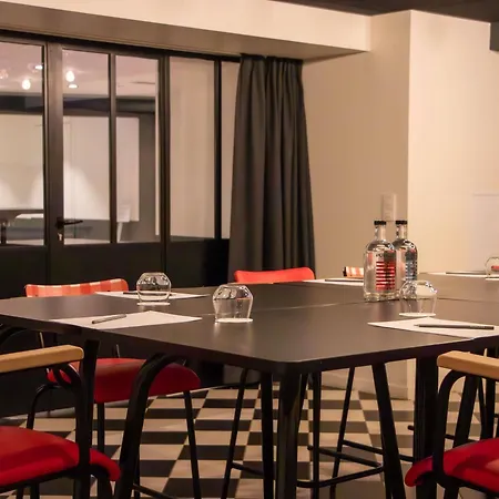 Mercure Centre Tour Eiffel מלון