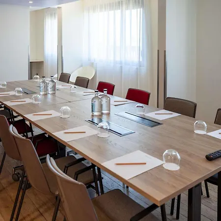 מלון Mercure Centre Tour Eiffel