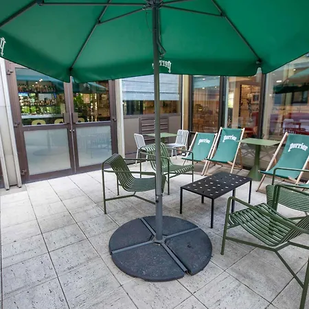 巴黎中心埃菲尔铁塔美居酒店 酒店 巴黎