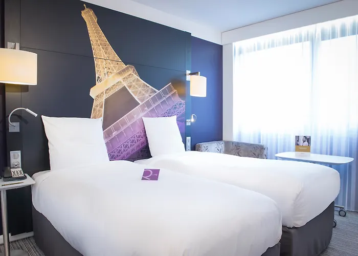 Mercure Centre Tour Eiffel Hotel 4*