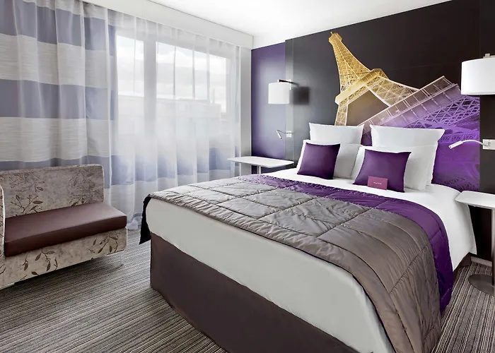 Mercure Centre Tour Eiffel Hotel 4*