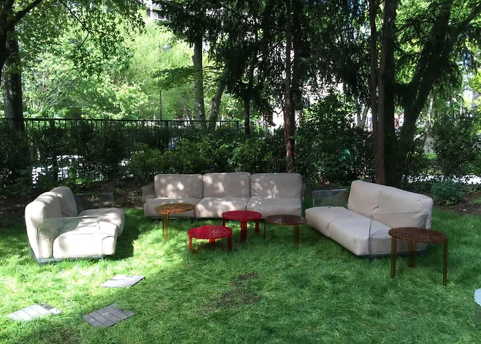 Mercure Centre Tour Eiffel 4*