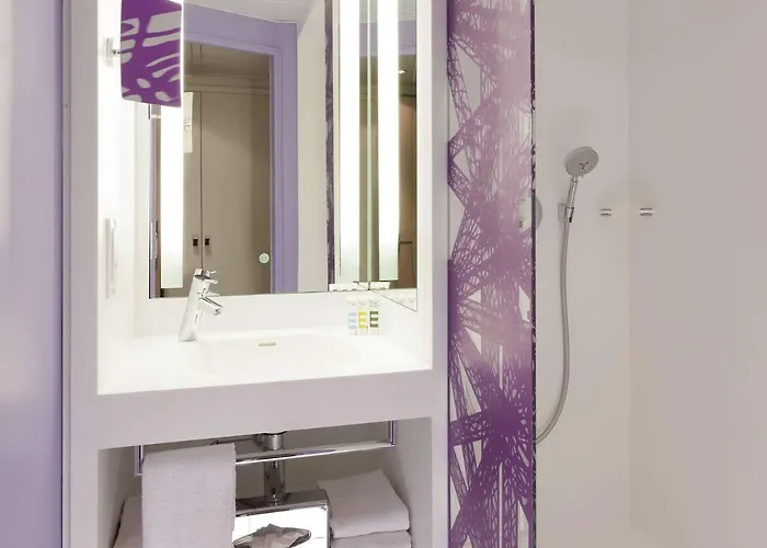 Mercure Centre Tour Eiffel Hotel