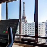 Mercure Centre Tour Eiffel 4*