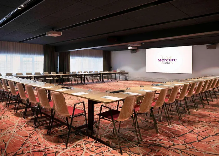 Mercure Centre Tour Eiffel 4* פריז