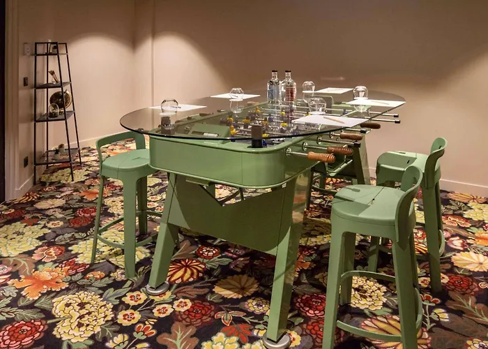 Mercure Centre Tour Eiffel מלון 4*