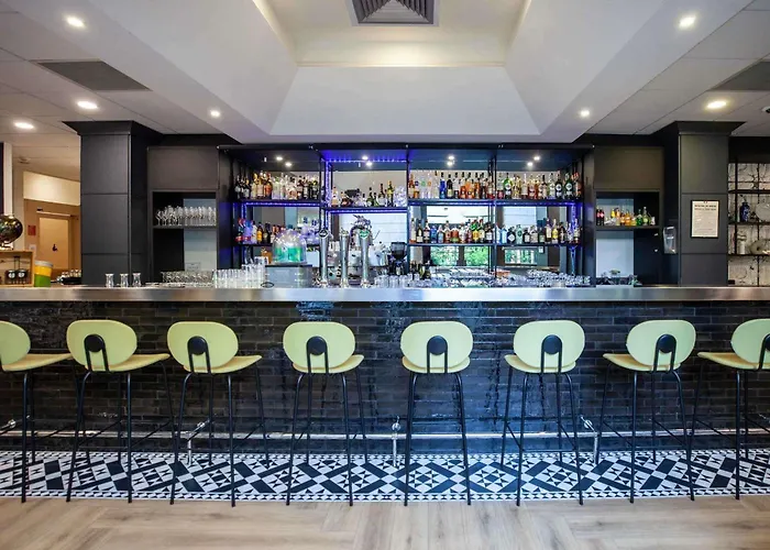 머큐어 센터 투어 에펠